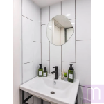 Фигурное асимметричное зеркало без подсветки Новаро - image 1