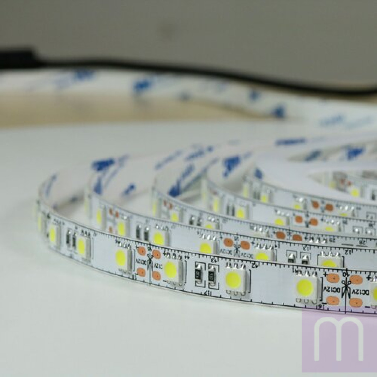 Світлодіодна стрічка BIOM Professional BPS-G3-12-5050-60-CW-20 білий, негерметична, 1м - image 2